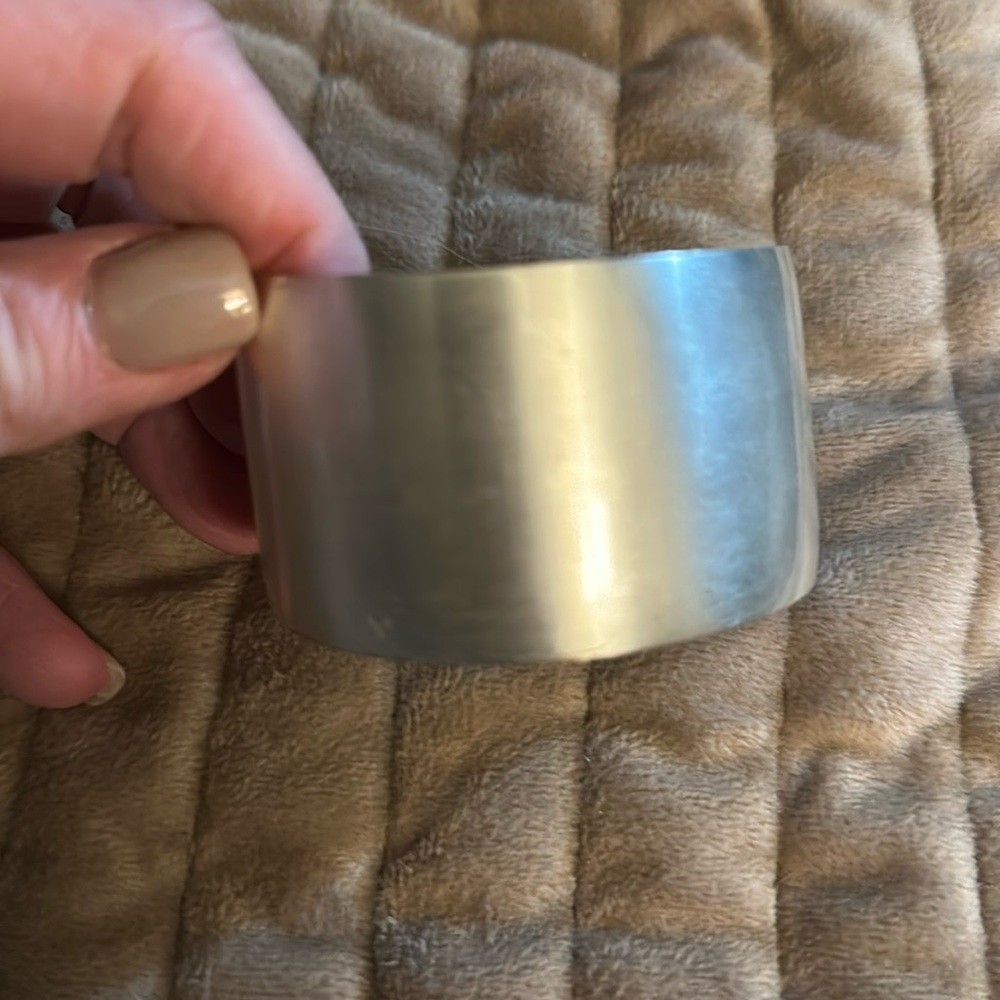 Robyn Rhodes Alice cuff
